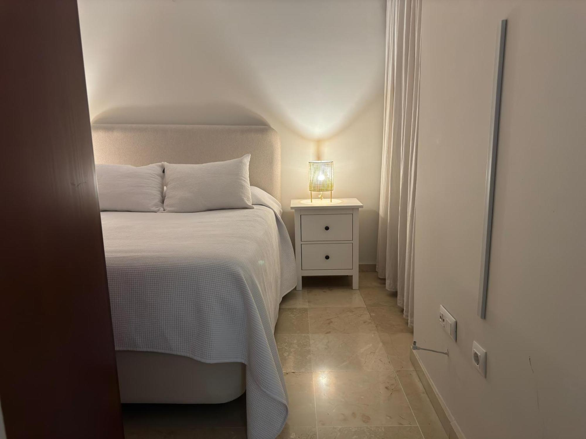 Apartamento Centrico Con Terraza Y Parking Gratuito Cordoba Exterior photo